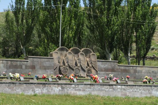 Die Gräber der Gefallenen des Karabach Krieges