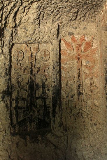 Kreuzornamente in der Galerie