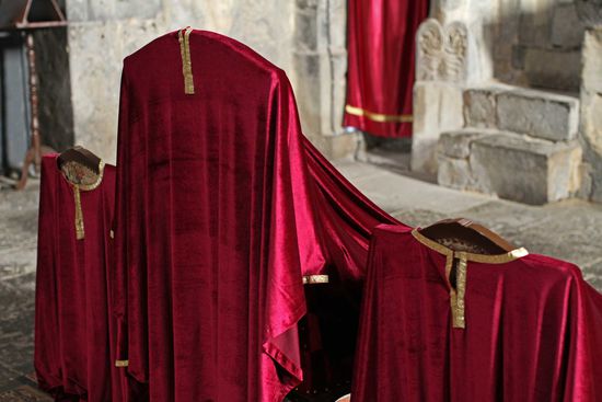 Das Kloster Haghbat - vor der nächsten Messe