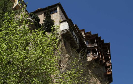 Casas Colgardas - Hängende Häuser