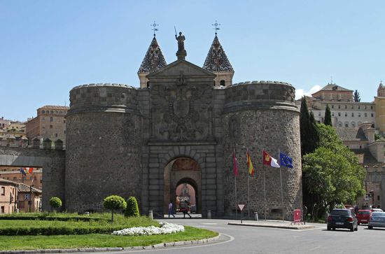 Puerta Nueva De Bisagra