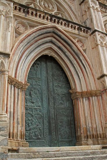 Real Monasterio de Santa Maria de Guadalupe - Bronzeportal