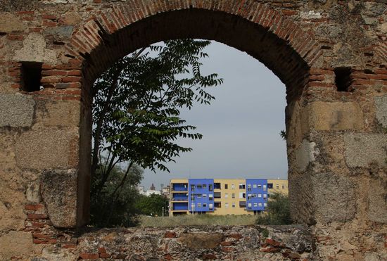 Alte und neue Bauwerke