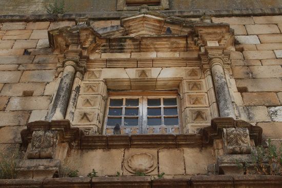 Torremayor - Kirche Santiago - verziertes Fenster
