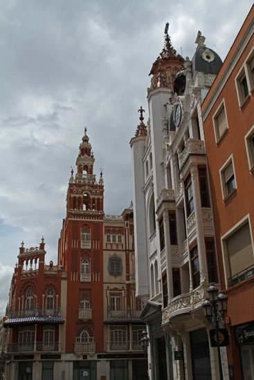 Giralda - Wohn- und Handelhaus