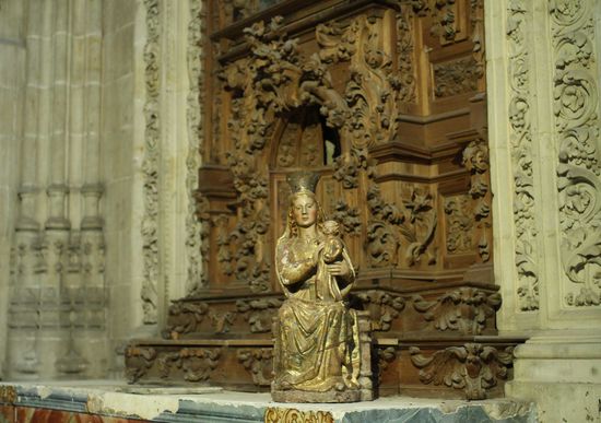 Neue Kathedrale - Marienfigur