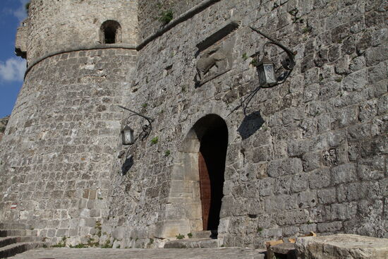 Stari Bar - die Stadtmauer