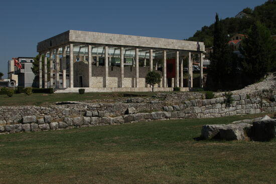 St. Nikolaus-Kirche und Skanderbeg-Mausoleum