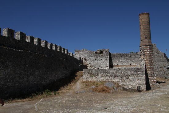 Festung von Berat - Ruine der Roten Moschee