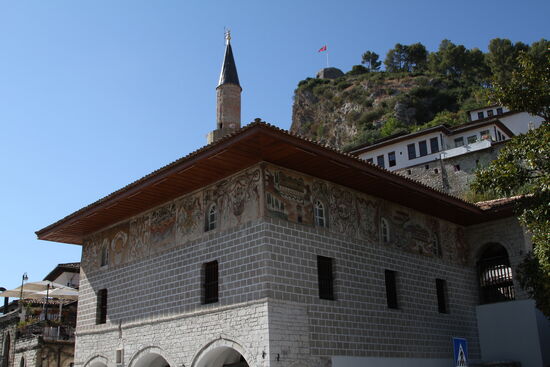 Die bemalte Junggesellen-Moschee