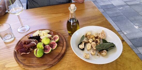 Weinprobe in der Winzerei Grmoja