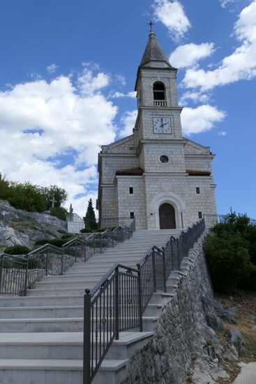 Die Kirche von Komin
