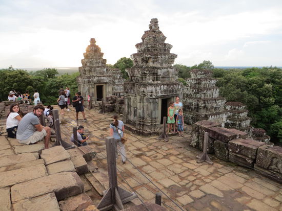 Phnom Bakheng am Abend