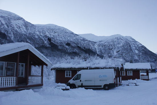 Übernachtung in typisch skandinavischer Holzhütte!