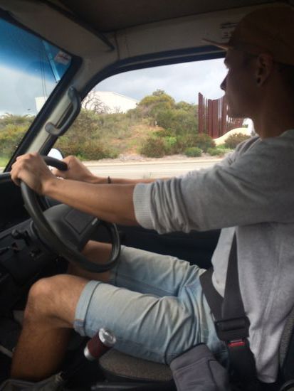 Puh, Linksverkehr!!!
Ich lass mal lieber zuerst den Dennis fahren 