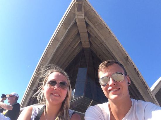 Sydney - Wir vor dem Opera House. 