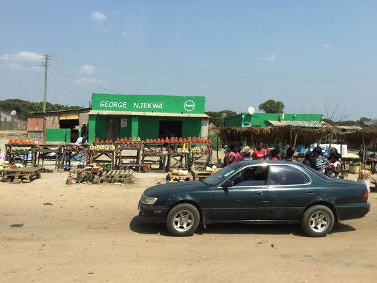Marktstände an der Straße