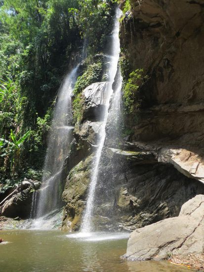 Baden unterm Wasserfall