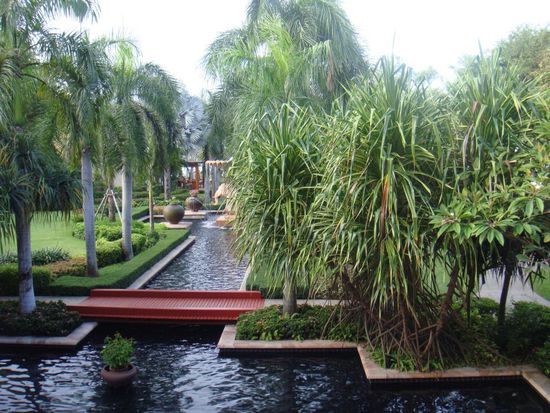 In der wunderschönen Anlage des Hyatt Regencys