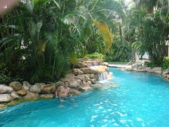 Wir genossen den Tag in der wunderschönen Poolanlage