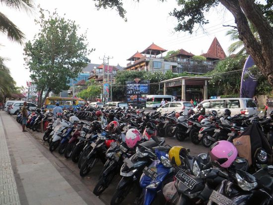 In Kuta war dagegen ordentlich etwas los