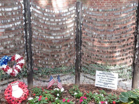 Boston Freedom Trail - Dog Tag Memorial der Afghanistan &amp; Irak Kriege