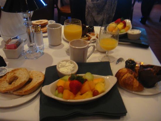 Tolles Frühstück im Hilton Naples