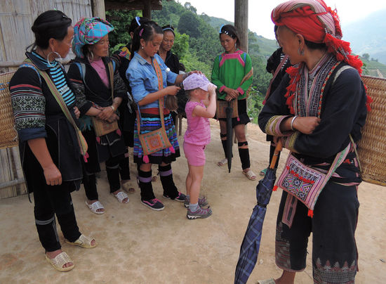 Überall das gleiche - lange blonde Kinderhaare...