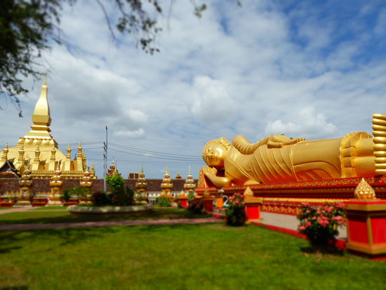 Der Buddha genießt auch seinen Mittagsschlaf