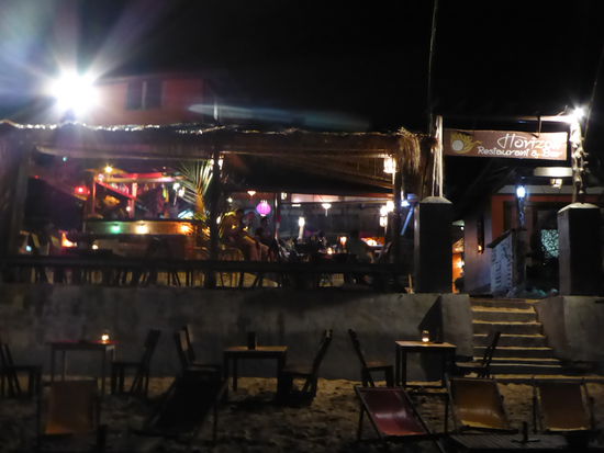 Unser Strandbar, jeden Tag auf Neues Ort des Geschehens