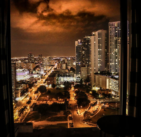 Das neu bearbeitetet Bild einfügen!!