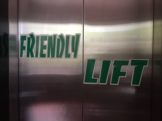 Unser freundlicher Aufzug