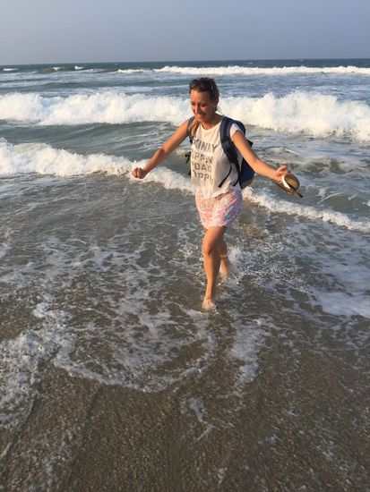 Und Zack! hat mich die Welle erwischt  Popo nass, lieber wieder raus aus dem Wasser 