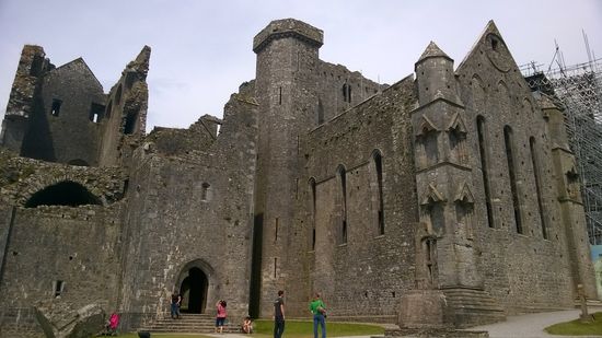 Rock of Cashel...leider mit Gerüst :/