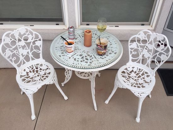 Hätte die Aussicht fotografieren können...aber ein Blick auf unser hochqualitatives Abendessen tut's ja auch 