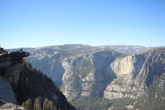 Kann ich schon nicht hingucken, wenn da irgendwer so nah an den Abgrund robbt