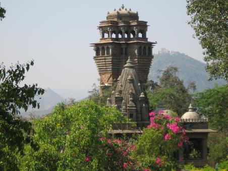 Irgendein Garten des Maharajas.