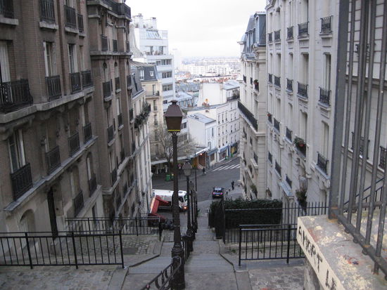 Steile Treppen gibt es auch auf der anderen, unbekannteren Seite 