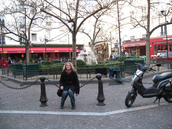 "Ich kann nicht mehr!" (Place de la Contrescarpe)