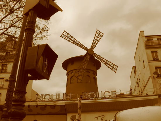 ...das Paradis für Vergnügungssüchtige...