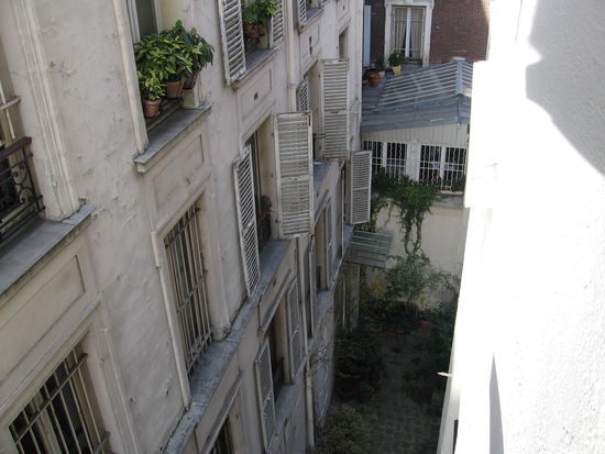 ...mit dem schönen Innenhof...