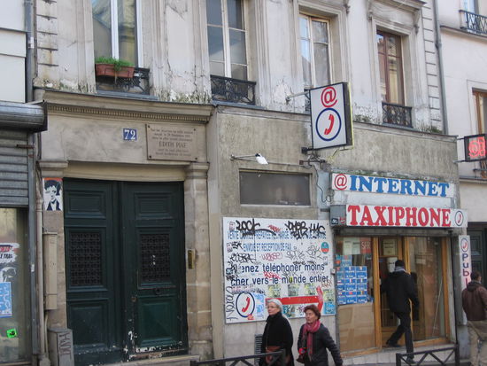 Das "Nest" vom Spatz von Paris!