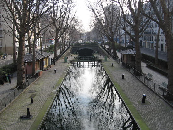 ...Canal St. Martin ...