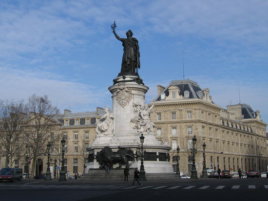 Place de la République ...