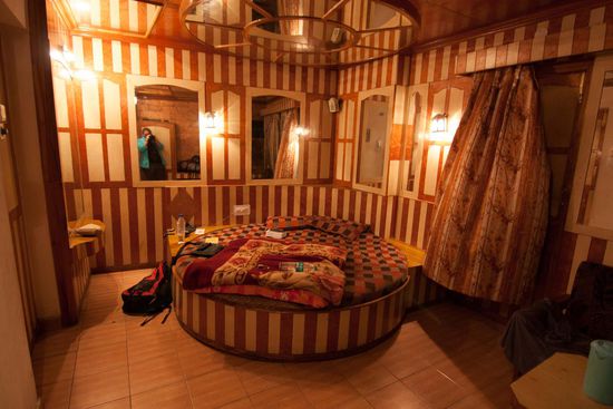 Da war ich doch glatt in einem Honeymooner-Hotal gelandet ... puuuuhh, manchmal tut Indien auch einfach etwas weh am Auge!