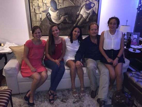 Meine Gastfamilie und ich 
(v.l.n.r. Nathalie, Yalile, David, Valerie)