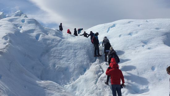 Die Wanderung auf dem Eisberg mit Steigeisen unter den Füßen war eines meiner bisherigen Patagonien Highlights