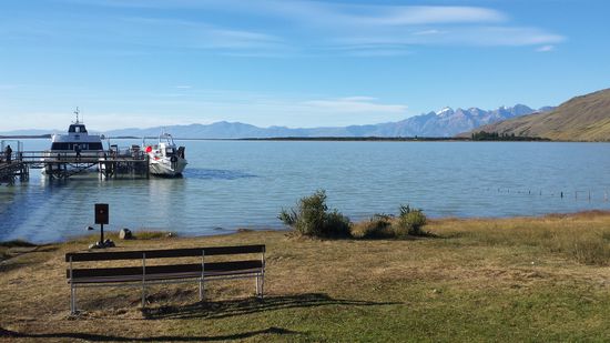 Auf ins nächste Abenteuer- eine Fahrt über den Viedma Lake hin zum Gletscher zum Iceclimbing 