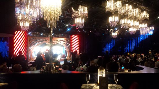 Champagner und Varieté 