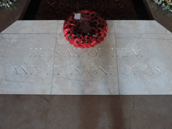 Die Gedenkhallehalle